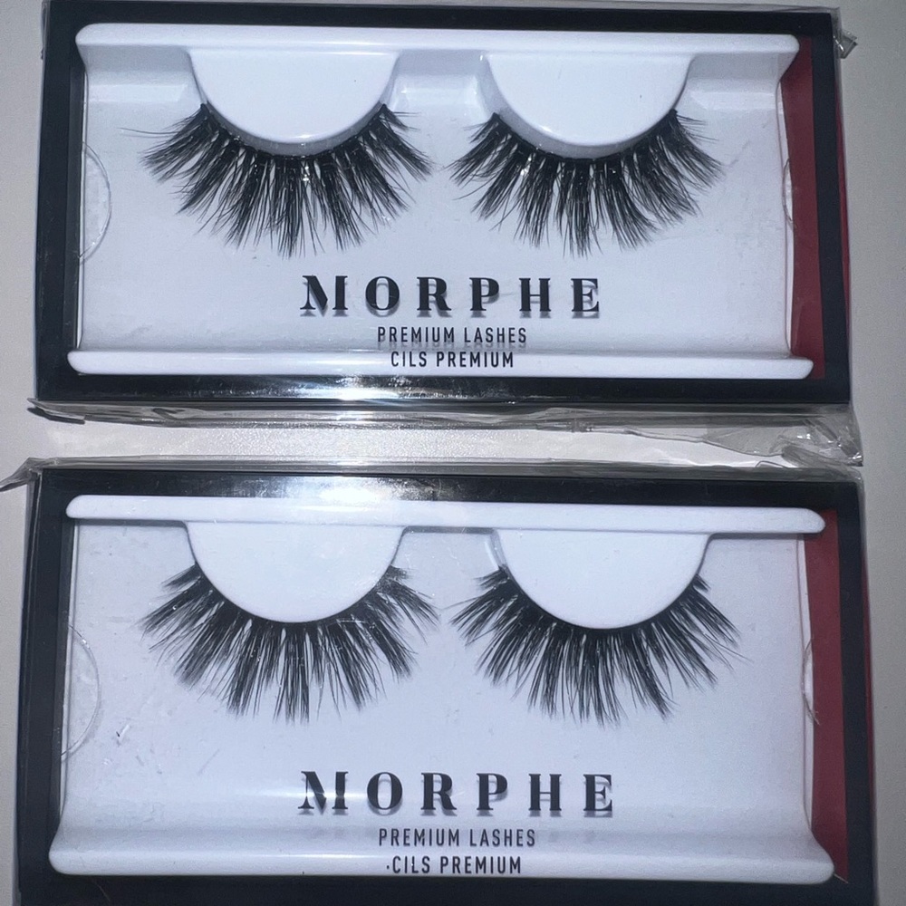 Morphe “A lil extra “ lashes NEW